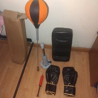 Juego de guantes de boxeo
