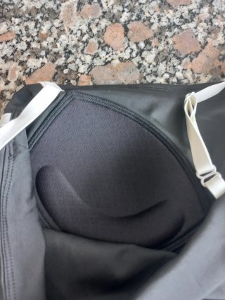 Top deportivo mujer Alo negro, nuevo