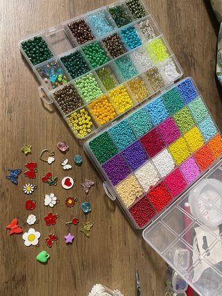 Kit perline e ciondoli per creare gioielli