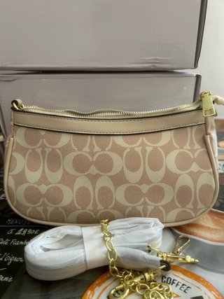 Bolsito marca,  Beige y Rosa