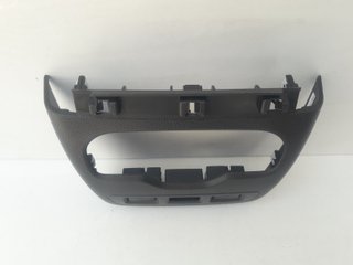 EMBELLECEDOR CONSOLA CENTRAL - DACIA DOKKER.