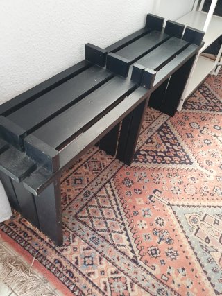 Banco de madera negro recibidor/baño