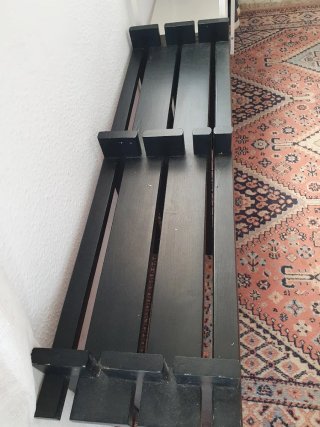 Banco de madera negro recibidor/baño