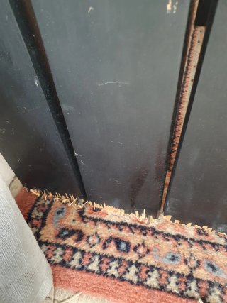 Banco de madera negro recibidor/baño