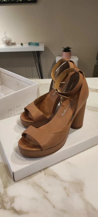 Sandalias tacón plataforma nude T.40