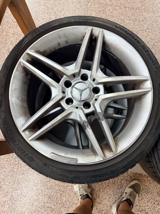 Llantas Mercedes R18 + Gomas Usadas