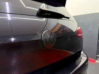 Volkswagen Golf GTI Performance 2.0 TSI 230CV BMT