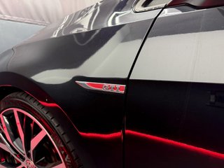 Volkswagen Golf GTI Performance 2.0 TSI 230CV BMT