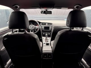 Volkswagen Golf GTI Performance 2.0 TSI 230CV BMT