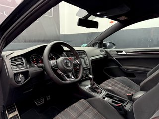 Volkswagen Golf GTI Performance 2.0 TSI 230CV BMT