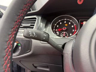 Volkswagen Golf GTI Performance 2.0 TSI 230CV BMT