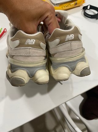 New Balance 9060 Beige/Bianco
