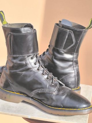 Dr Martens MIE con hebillas Uk 9'5 Eu 44 (28 cm)