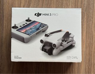 Dron DJI Mini 3 Pro con Mando DJI RC
