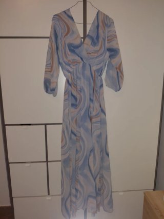 Vestido largo estampado fluido