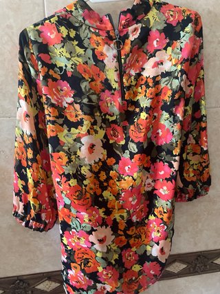 Blusa Zara floral talla S