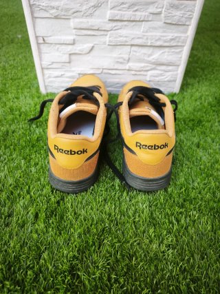 Zapatillas Reebok Amarillas y Negras talla 44