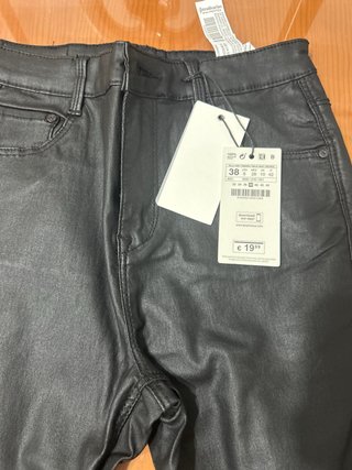Pantalones negros sin estrenar