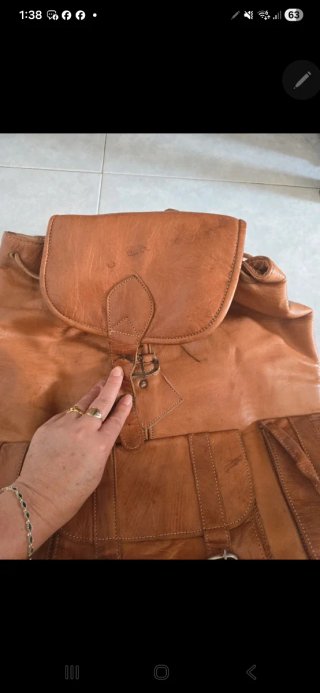Mochila de cuero casi sin usar