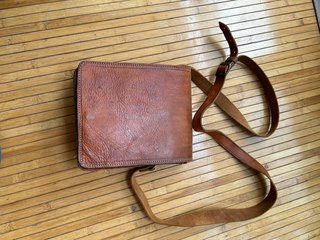 Bandolera de cuero vacuno para hombre