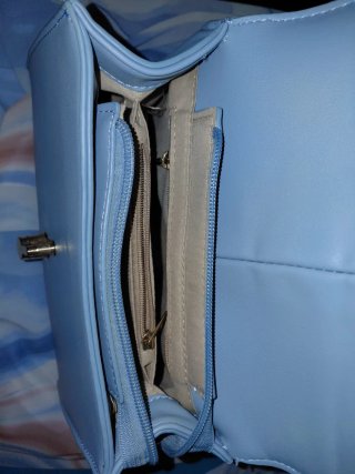 Bolso pequeño azul y blanco