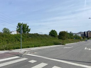 Terreno en venta en Residencia - Abella en Lugo