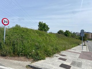 Terreno en venta en Residencia - Abella en Lugo