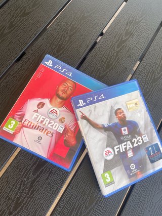 FIFA 20 y FIFA 23 PS4