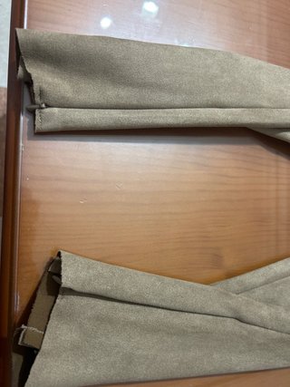 Pantalón Zara beige sin estrenar con cremalleras