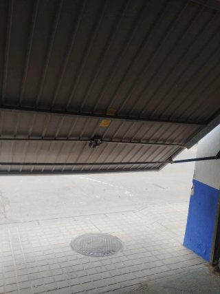 Puerta de garaje metálica
