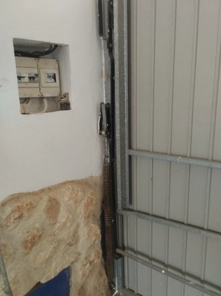 Puerta de garaje metálica