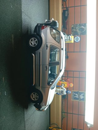 Maisto Mercedes 320 ML 1:18