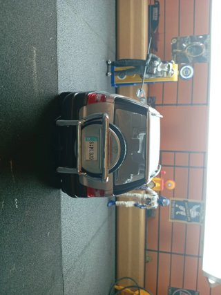 Maisto Mercedes 320 ML 1:18