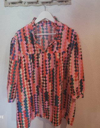 Blusa multicolor talla 5XL sin estrenar