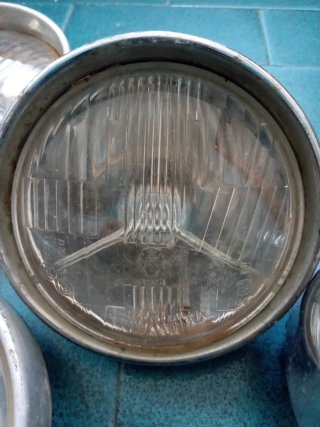 Lotto  3 fanali SIEM  e oggetti fiat 500epoca