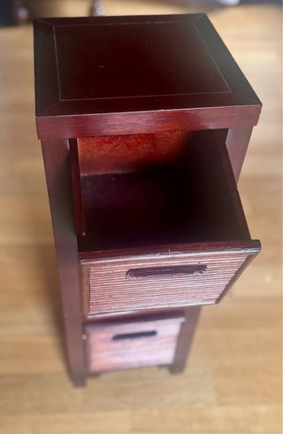 Cassettiera/comodino a colonna