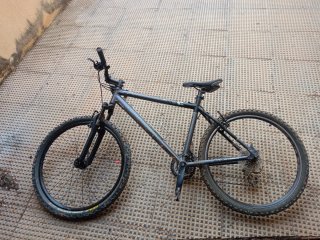 Bicicleta Rockrider urge venta por falta de uso