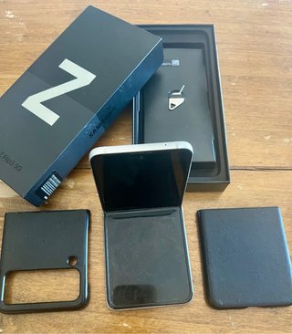 Samsung Z Flip3 5G 256GB Cream + Fundas