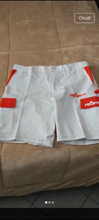 Pantaloncini da lavoro bianchi con dettagli aranci
