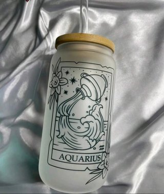 Vaso de vidrio con tapa de bambú