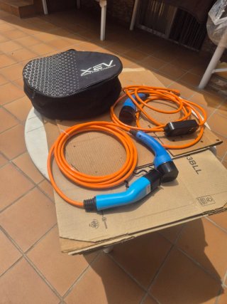 Cables de carga XEV Yo Yo nuevos