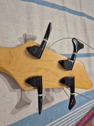 Basso Elettrico Rosso STAGG
