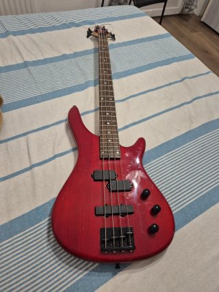 Basso Elettrico Rosso STAGG