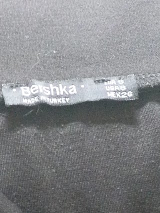 Falda Bershka negra