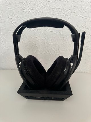 Auriculares Astro A50 con base para recambio