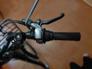 Triciclo Monty Rocket con cesta