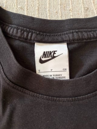 Camiseta Nike Negra Logo Swoosh