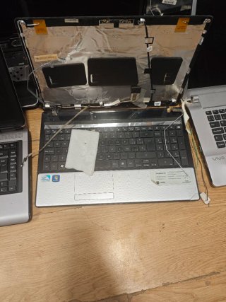 Lote 6 Portátiles Toshiba, Sony, Airis...