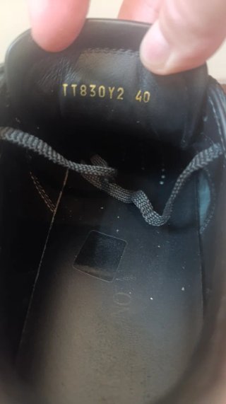 Zapatillas Valentino Garavani Negras y Rojas