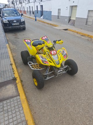 Suzuki LTZ 400